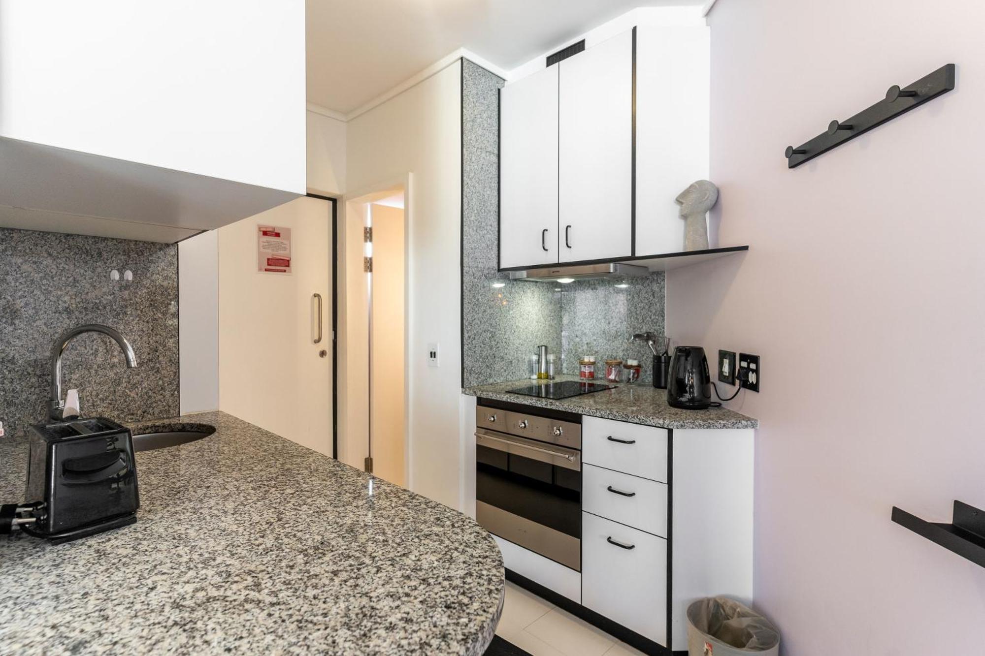 Flamingo 407 - Prime Sea Point